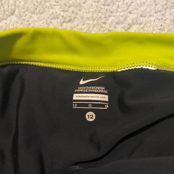 Womens Nike tennis skirt - Picture 4 of 4